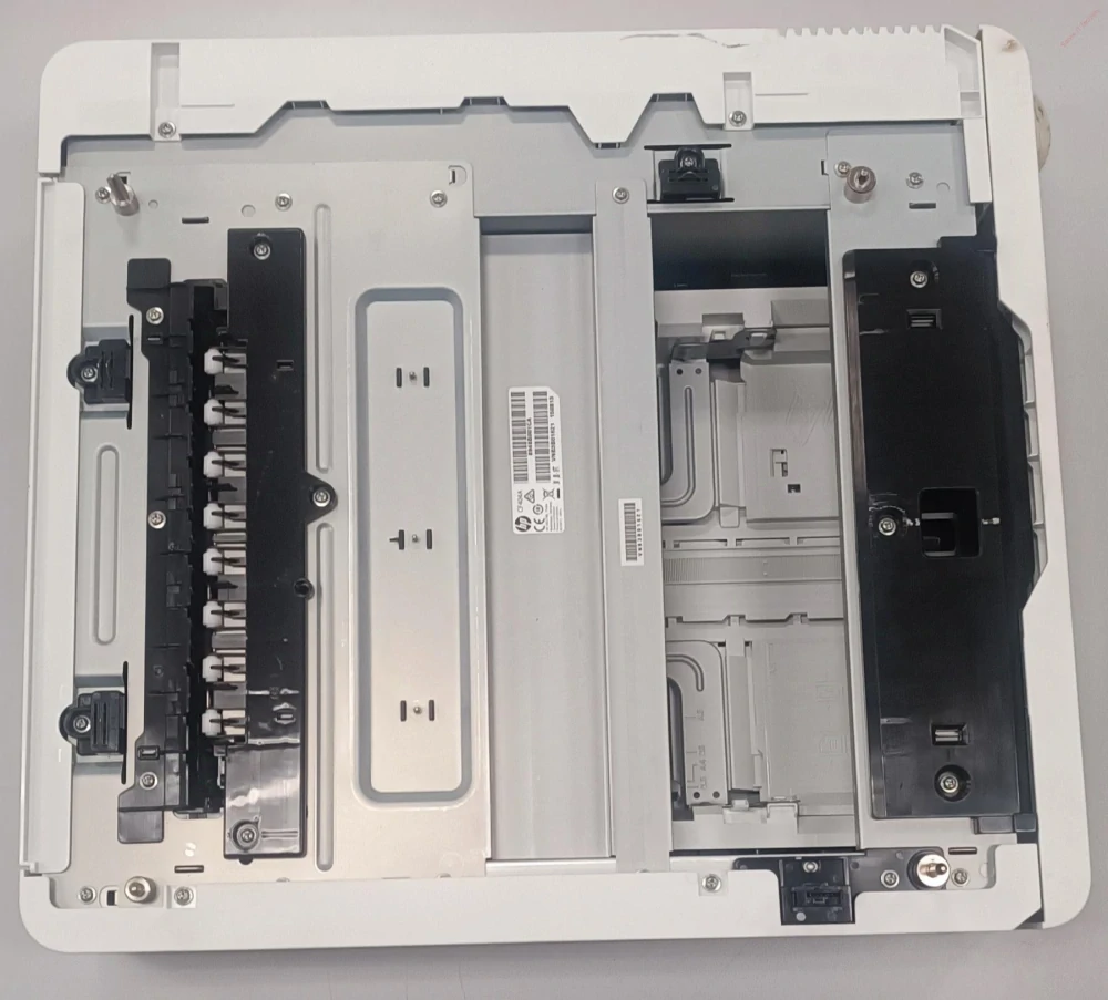 HP CF404A - použitý přídavný zásobník k tiskárně HP na 550 listů